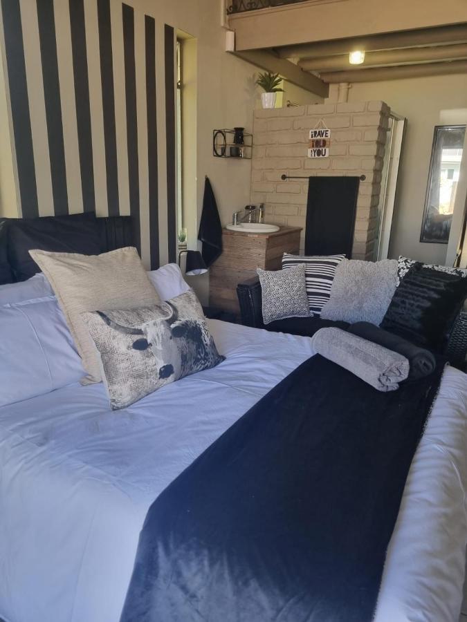 Angel 8 Airbnb Apartment 2 โรเบิร์ตสัน ภายนอก รูปภาพ