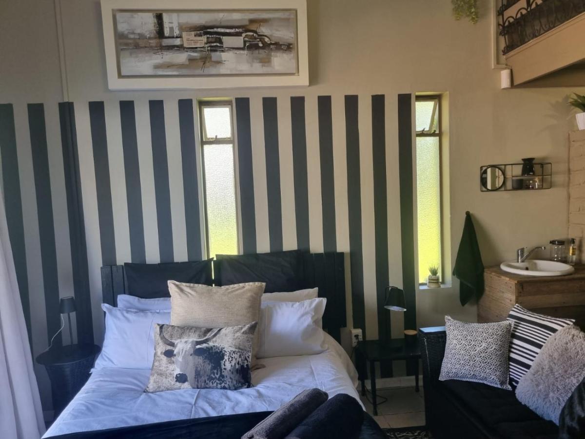 Angel 8 Airbnb Apartment 2 โรเบิร์ตสัน ภายนอก รูปภาพ