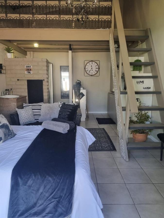 Angel 8 Airbnb Apartment 2 โรเบิร์ตสัน ภายนอก รูปภาพ