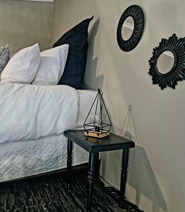 Angel 8 Airbnb Apartment 2 โรเบิร์ตสัน ภายนอก รูปภาพ